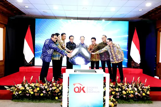 OJK Kukuhkan Keanggotaan Komite Pengembangan Keuangan Syariah 1 Acara pengukuhan keanggotaan Komite Pengembangan Keuangan Syariah (KPKS) di Jakarta pada hari Selasa.(Dok:OJK)