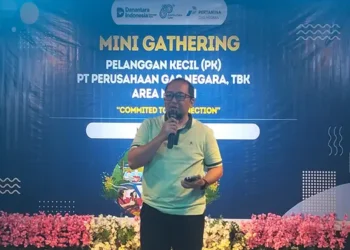 Area Head PGN Medan, Agus Kurniawan menyampaikan sambutan dalam kegiatan acara Mini Gathering PK Area Medan, Selasa (8/7/2025).(seputarsumut/Siong)