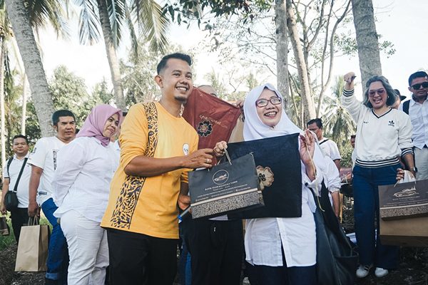 Foto: Kabupaten Solok menjadi salah satu fokus utama Indosat dalam mendukung pengembangan ekosistem wisata dan UMKM berbasis digital.(Dok:Indosat)