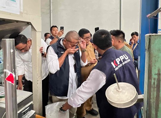 Foto: Perum Bulog Kanwil Sumut, Disperindag Provinsi Sumatera Utara bersama KPPU Kantor Wilayah 1 melakukan sidak ke beberapa kilang penggilingan padi di wilayah Medan, Senin (21/07/2025).(Istimewa)