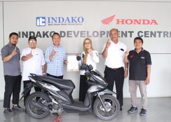 Foto: Serahkan Donasi Sepeda Motor, Honda Tingkatkan Kualitas SDM SMK Mitra Binaan 5
