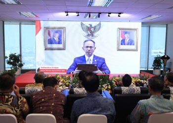 OJK terus memperkuat tata kelola organisasi melalui penguatan fungsi audit internal, manajemen risiko, pengendalian kualitas, serta penegakan integritas dengan meluncurkan SI-GRC, Kamis (24/07/2025).(Dok:OJK)
