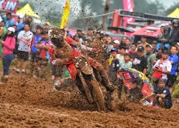 Pebalap muda Astra Honda Racing Team (AHRT), Arsenio Algifari, siap melesat untuk meraih hasil terbaik pada seri kedua Kejurnas Motocross Indonesia MX2.(Ist)