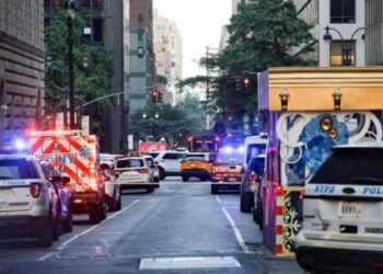 Foto: Penembakan Massal di Manhattan New York 5 Orang Tewas 6