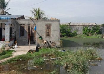 Foto: Angin Puting Beliung Hantam Deli Serdang, Puluhan Rumah Rusak 6