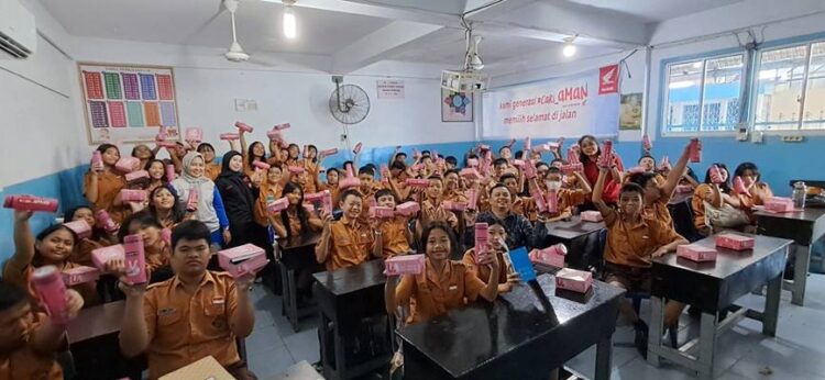 Foto: PT Indako Trading Coy, bersama dealer resmi CV Indah Sakti Rantau Prapat mengadakan edukasi safety riding.(Ist)