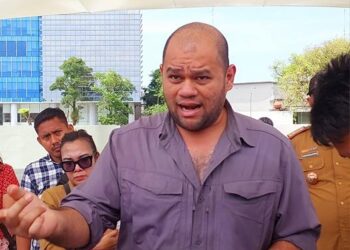 Foto: Hasilkan Limbah B3, El Barino Desak Satpol PP Tindak Pencucian Drum di Medan Denai 1