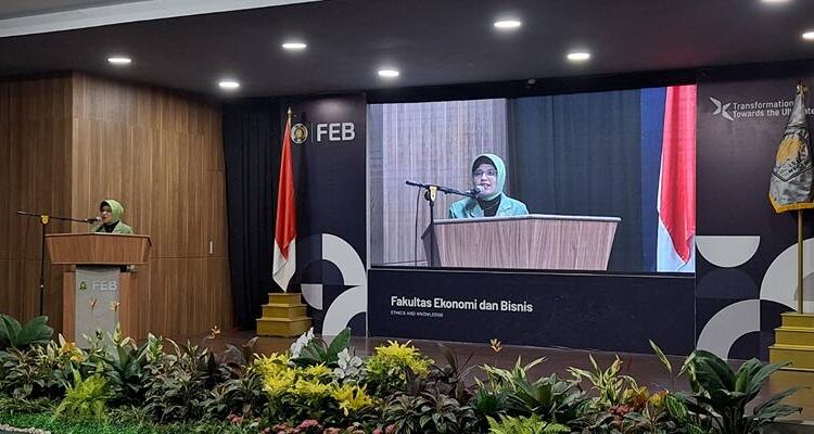 Foto: Kepala Badan Pusat Statistik (BPS) Indonesia, Amalia Adininggar Widyasanti menghadiri kuliah umum di Fakultas Ekonomi dan Bisnis Universitas Sumatera Utara (FEB USU) pada Kamis, 21 Agustus 2025.(Ist)