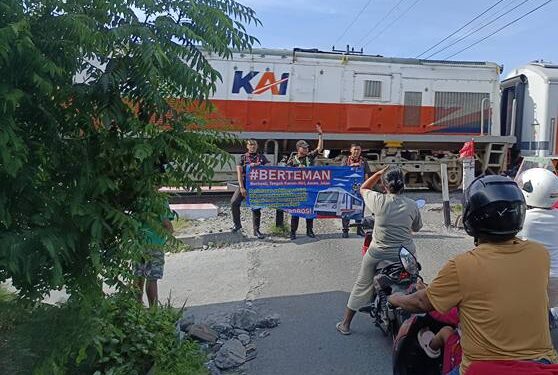 KAI Bandara Ingatkan Pentingnya Keselamatan di Perlintasan Sebidang 1 Pentingnya kedisiplinan dalam berkendara di perlintasan sebidang demi keselamatan bersama.(Dok:KAI Bandara)
