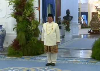 Foto: Prabowo Subianto Pimpin Upacara HUT ke-80 RI di Istana Merdeka 7