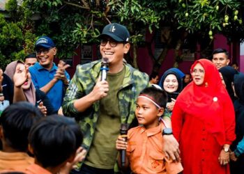 Foto: Rico Waas Tebar Keceriaan di SDN 067263 Medan Marelan 4