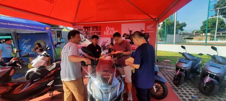 Foto: Taman Kebun Bunga Kota Medan tampak semarak dengan digelarnya exhibition spesial Big Scooter Sempurna Show pada akhir pekan, 21 September 2025.(Ist)