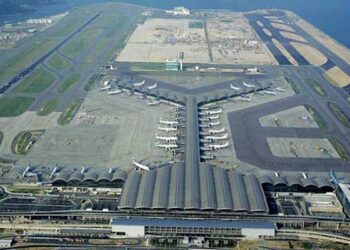 Foto: Bandara Hong Kong Tutup 36 Jam Hadapi Topan Ragasa, Penerbangan Ditunda 23-25 September 10