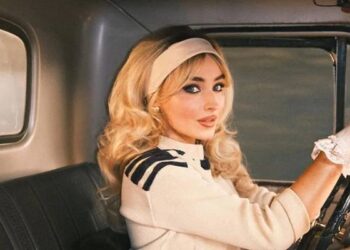 Foto: Sabrina Carpenter Rajai Billboard 200 dengan Album Baru, Pecahkan Rekor Penjualan 3