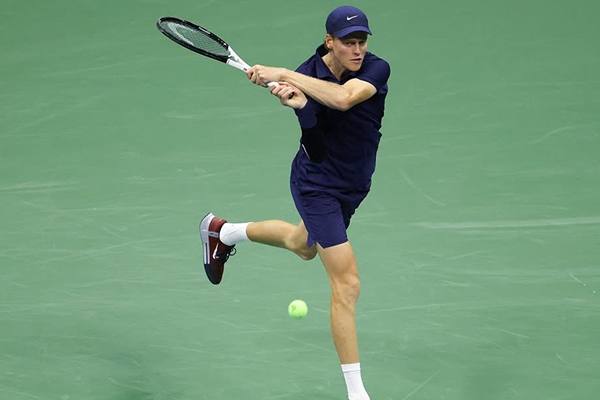 Foto: Petenis andalan Italia, Jannik Sinner berhasil melaju ke babak semifinal AS Terbuka 2025.(Instagram/@janniksin).