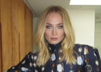 Foto: Sophie Turner Resmi Jadi Lara Croft, Serial ‘Tomb Raider’ Amazon Mulai Syuting 2026 6