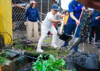 Foto: Antusias! Ribuan Warga Medan Peringati World Cleanup Day 2025 dengan Gotong Royong Massal 7