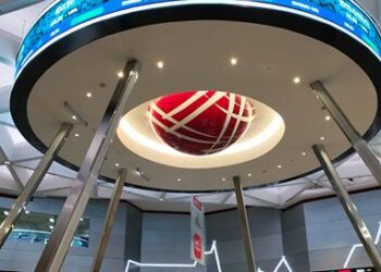 IHSG Terkoreksi di Sesi I, Sektor Keuangan Jadi Beban Utama