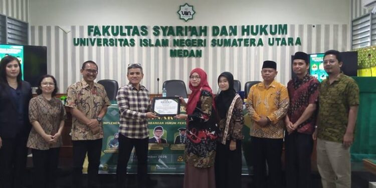 Kegiatan Seminar Nasional bertajuk "Implementasi Perkembangan Hukum Persaingan Usaha Di Era Digital", Rabu (17/9/2025) di Aula FSH UINSU, Medan.(Ist)