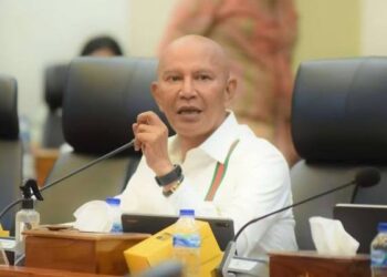 Foto: Banggar DPR Rekomendasikan Tambahan Bantuan Minyak Goreng di APBN 2025 untuk 20 Juta Keluarga Miskin 5