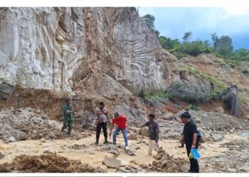 Foto: Longsor Tambang Batu di Asahan Tewaskan Tiga Pekerja 9