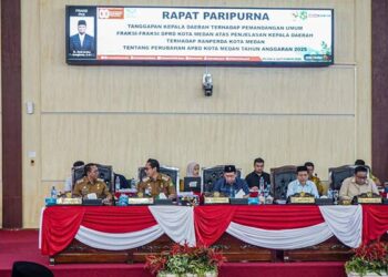 Foto: Wali Kota Medan Jawab Pandangan Fraksi-Faksi DPRD Terkait Ranperda PAPBD 2025 7