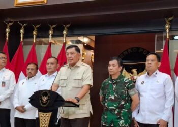 Foto: Gantikan Budi Gunawan, Menhan Sjafrie Jabat Menko Polkam Ad Interim 1