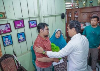 Foto: Wali Kota Medan Rico Waas Temui Korban Penganiayaan, Perintahkan Dishub Berantas Jukir Liar 8