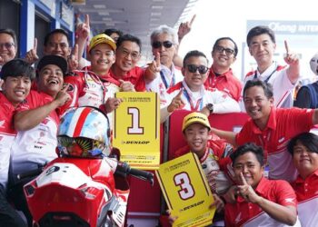 Foto: Astra Honda Racing Team Ukir Sejarah, Raih 100 Podium di Balapan AP250 ARRC 10