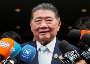 Foto: Drama Politik Thailand: PM Sementara Bubarkan Parlemen, Oposisi Tuntut Pemilu Baru 8