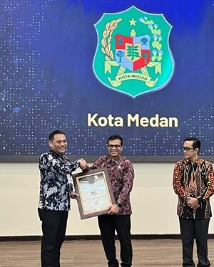 Pemko Medan berhasil menyabet penghargaan bergengsi Gajah Mada Digital Transformation Governance Index (GM-DTGI) Award 2025.(Dok:Diskominfo Medan)