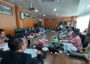 Foto: DPRD Minta Pemko Medan Bongkar Bangunan Pagar Besi di Jalan Amal Medan Sunggal 5