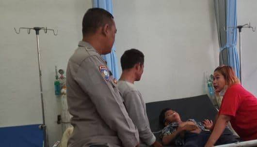 Foto: Salah satu siswa SMP yang mengalami kecelakaan dirawat di rumah sakit. (Istimewa)