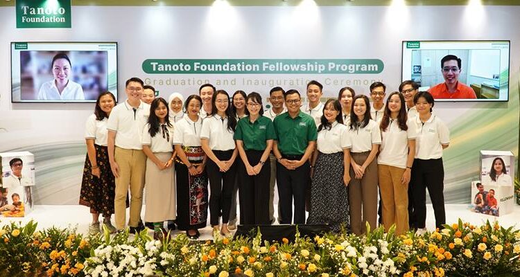 Foto: Tanoto Foundation meluluskan sembilan angkatan perdana Tanoto Fellows dan mengukuhkan 10 fellows baru angkatan 2025.(Dok:Tanoto Foundation)