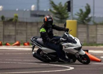 Foto: Ini 7 Tips #Cari_Aman Saat Berbelok dengan Motor dari Instruktur Safety Riding Honda 8