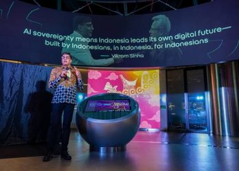 Indosat berkolaborasi dengan Twimbit, sebuah perusahaan riset dan konsultasi terkemuka, meluncurkan Empowering Indonesia Report 2025 bertema “Building Bridges of Tomorrow”, Senin, (27/10/2025).(Dok:Indosat)