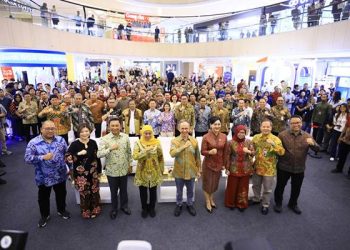 OJK Dorong Literasi Keuangan untuk Peningkatan Perekonomian Daerah 7 Acara pembukaan Puncak Bulan Inklusi Keuangan (BIK) 2025 yang diselenggarakan di Surabaya, Jumat (24/10/2025).(Dok:OJK)