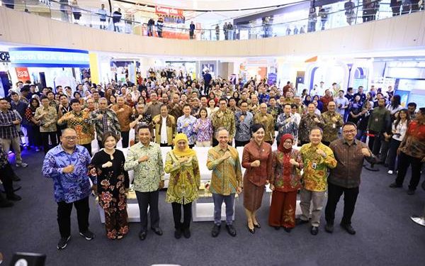 OJK Dorong Literasi Keuangan untuk Peningkatan Perekonomian Daerah 1 Acara pembukaan Puncak Bulan Inklusi Keuangan (BIK) 2025 yang diselenggarakan di Surabaya, Jumat (24/10/2025).(Dok:OJK)