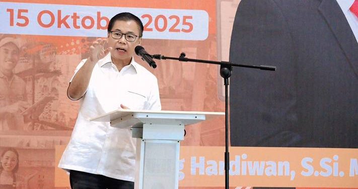 Sofyan Tan, Anggota Komisi X DPR RI dalam acara Sosialisasi Sensus Ekonomi 2026 dan Peningkatan Literasi Statistik Masyarakat di Hotel Cambridge, Jalan S. Parman, Medan, pada Rabu (15/10).(Ist)