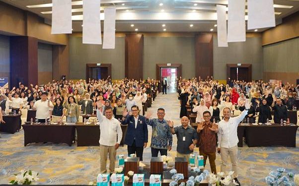 Wali Kota: Pangan Olahan Tulang Punggung Ekonomi Kreatif Medan, Didukung Program OTA BPOM & Anchor 1 Pembukaan Grand Baking Demo bersama Anchor Food Professionals bertema “Elevate Your Excellence”, di Hotel Santika Premiere Dyandra Medan, Sabtu (25/10).(Dok:Diskominfo Medan)