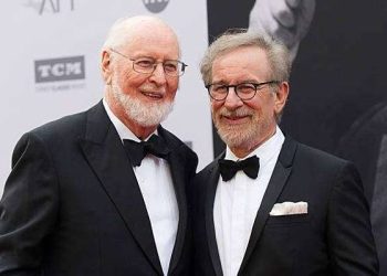 Foto: John Williams & Steven Spielberg Reuni ke-30 di Film UFO Baru 2026 7