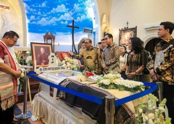 Foto: Wali Kota Medan Hadiri Misa Requiem Uskup Datubara, Sebut Teladan Kasih 6
