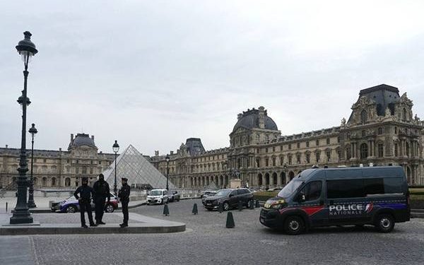 Museum Louvre Prancis.(Foto: AFP/DIMITAR DILKOFF)