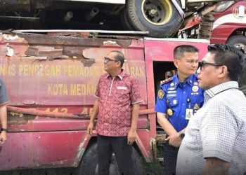 Foto: Pansus Raperda P2K DPRD Medan Minta Pemko Lelang Rongsokan Mobil Damkar 2