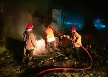 Foto: Rumah Warga di Sidikalang Dairi Ludes Dilalap Api, Kerugian Ditaksir Rp250 Juta 5