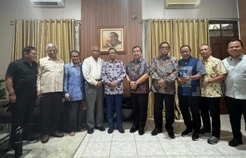 Foto: Mahfud MD Gelar Pertemuan dengan 11 Purnawirawan Polri: Bahas Reformasi Institusi  10