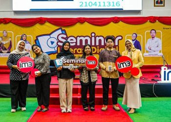 Melalui merek IM3, Indosat atau IOH menggandeng TikTok Indonesia menyelenggarakan Seminar Literasi Digital bertajuk “Go Live Like a Pro” yang sukses digelar di Universitas Riau (UNRI).(Dok:Indosat)