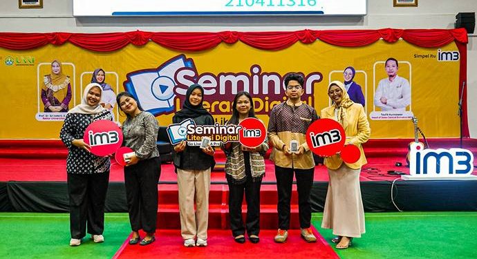 Melalui merek IM3, Indosat atau IOH menggandeng TikTok Indonesia menyelenggarakan Seminar Literasi Digital bertajuk “Go Live Like a Pro” yang sukses digelar di Universitas Riau (UNRI).(Dok:Indosat)