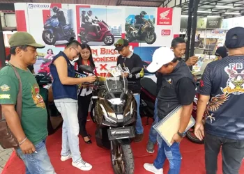 Foto: Motor Premium Honda Curi Perhatian di 5th Anniversary Forum Bikers Indonesia 3
