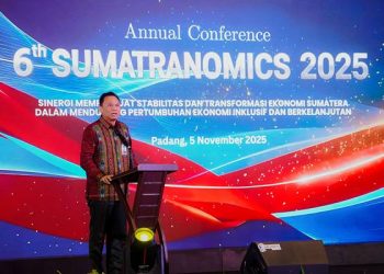 Kepala Perwakilan Bank Indonesia Provinsi Sumatera Utara, Dr. Rudy Brando Hutabarat dalam kegiatan 6th Sumatranomics Annual Conference 2025, Rabu (05/11/2025) di Kota Padang, Sumatera Barat.(Dok:BI Sumut)